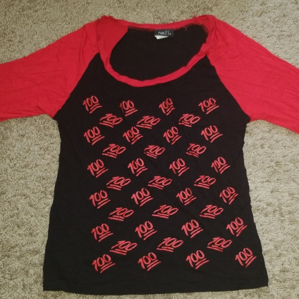 Graphic Crop Top